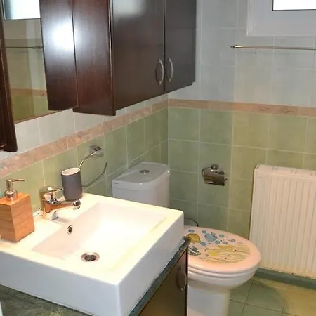Luna Beach House بيت للعطل *