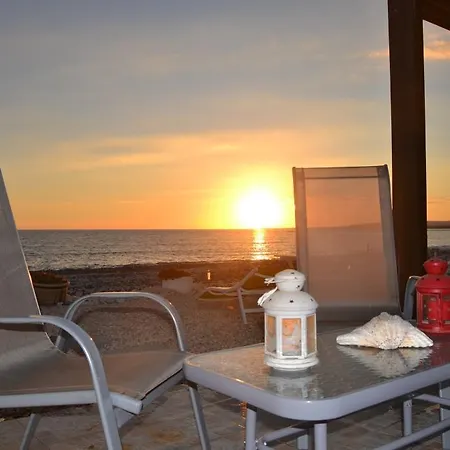 بيت للعطل Luna Beach House