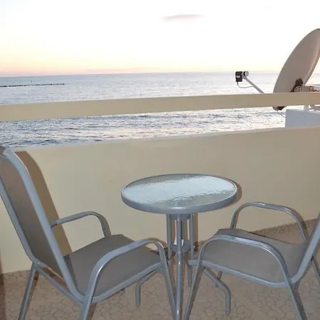 Luna Beach House Ferienhaus